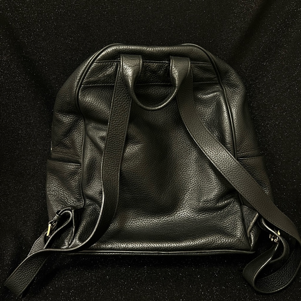 | Michael Kors Backpack Medium - Picture 2 of 2
